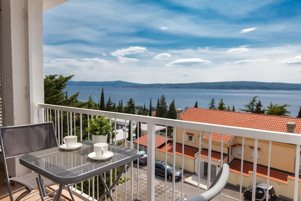 Apartments Casa Bianca Crikvenica Buitenkant foto